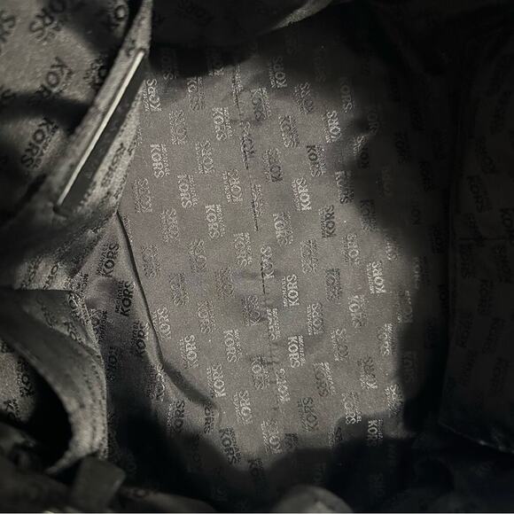 Michael Kors Large Weekender Tote Bag Black Pebbled Leather - Picture 12 of 13